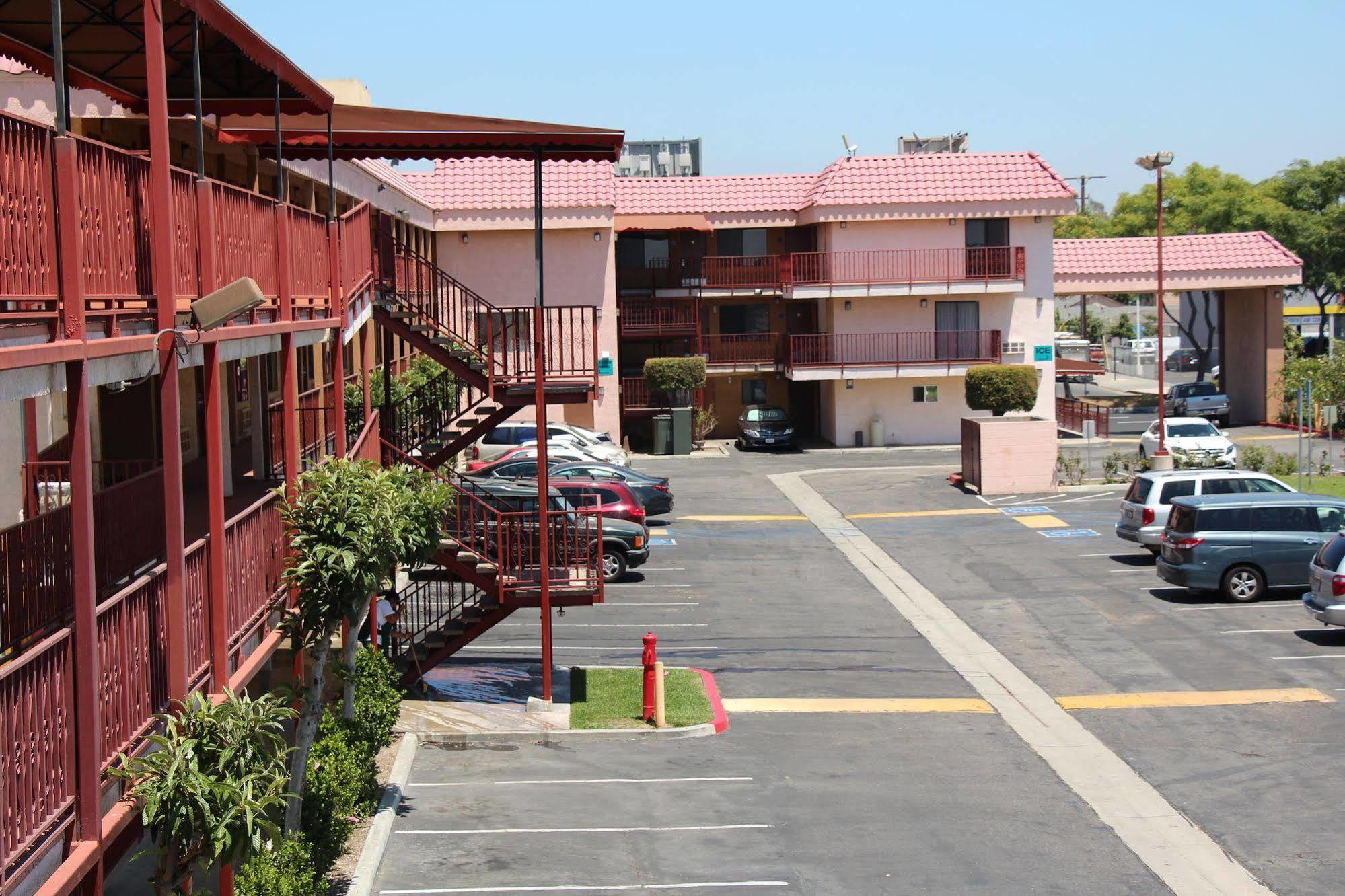 Budget Inn Anaheim/Santa Ana Exterior foto