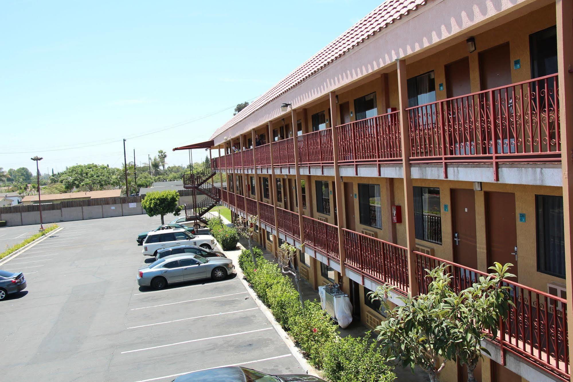 Budget Inn Anaheim/Santa Ana Exterior foto